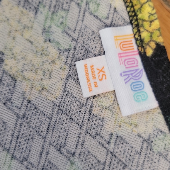 LuLaRoe fit and flare dress floral print XS Nicole - Picture 3 of 6